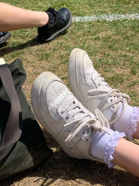 Frilly Socks With Sneakers, Socks With Sneakers, Frilly Socks, Aesthetic Japan, Nike Air Force Sneaker, White Sneaker, Summer Time, Sneakers Nike, Socks