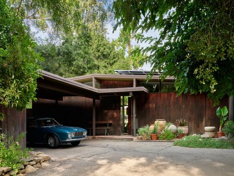 Tour the Ojai, California, Home of an LA Design Star | Architectural Digest California Architecture, 70s House, Ojai California, 70s Interior, Mcm House, Countryside House, Structure Architecture, California Homes, Mid Century Modern House