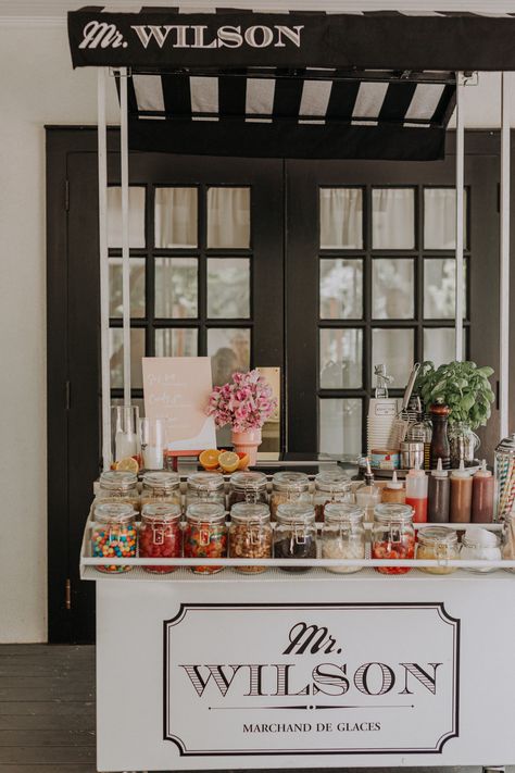 I’ve Cream Sundae Bar Wedding, Ice Cream Topping Bar Display, Ice Cream Corner Ideas, Sundae Bar Birthday Party, Sundae Bar Wedding Reception, Ice Cream Stand Wedding, Self Serve Ice Cream Bar, Ice Cream Candy Bar, Ice Creme Bar