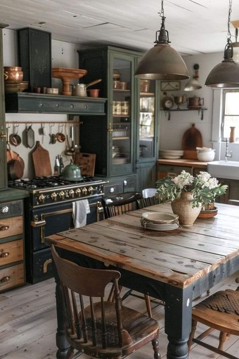 Bygone Reflections - The vintage shop at the St. Jacobs Farmers' Market Unfitted Kitchen, Country Cottage Kitchen, Kitchen Makeovers, Diy Kitchen Renovation, Farmhouse Kitchen Design, Cottage Kitchens, Cottage Kitchen, Rustic Kitchen, Country Kitchen