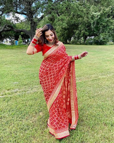 Married Saree Look, Gharchola Saree Brides Latest, Bengali Makeup, Gharchola Saree, Farewell Sarees, Bridal Entry, Silk Anarkali Suits, Saree Photos, Indian Bride Outfits