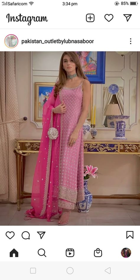 Pink Indian Suits Women, Sweetheart Neckline Kurti, Latest Saree Trends Party Wear, Chinkari Suits, Pink Suits Women, Trendy Outfits Indian, Indian Bride Outfits, Pakistani Fashion Party Wear, Beautiful Pakistani Dresses