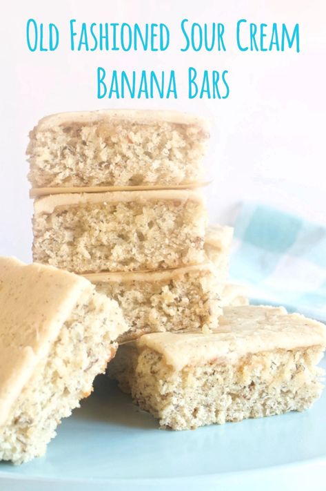 Banana Sour Cream Cake, Pioneer Recipes, My Country Table, Sweet Bars, Brown Butter Frosting, Best Cake Ever, Berry Recipes, Banana Bars, Scrumptious Food