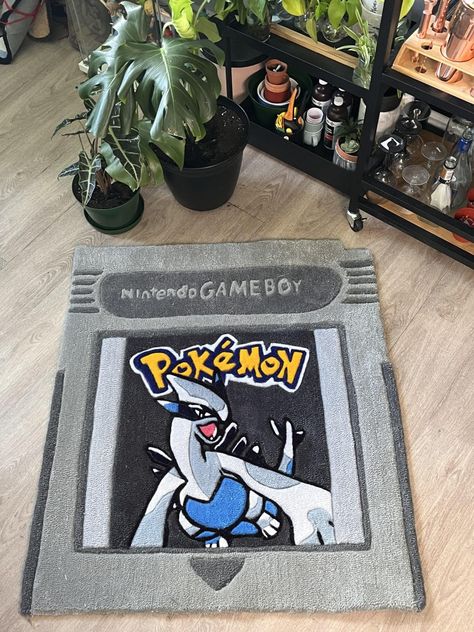 Gameboy nostalgia Pokémon Rug, Tufting Art, Pokemon Silver, Tufting Ideas, Rug Tufting, Cool Room Decor, Graphic Rug, Cool Room, Rug Ideas