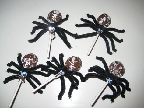 Ghost Pops, Halloween Lollipops, Boy Sleepover, Tootsie Roll Pops, Halloween Lollipop, Black Spiders, Halloween Spiders, Blow Pops, Tootsie Pop