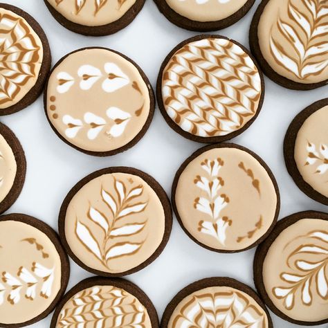 Latte art cookies Decorated Coffee Cookies, Love Is Brewing Cookies, Coffee Shop Cookies Decorated, Coffee Themed Cookies Decorated, Coffee Cookies Decorated, Latte Cookies Decorated, Love You A Latte Cookies, Coffee Sugar Cookies, Cookie Coffee