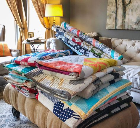 Quilt Storage Solutions How To Store Quilts Storage Ideas, Room Storage Ideas, Quilt Ladder, Quilt Room, Sewing Spaces, Quilt Rack, Hanging Quilts, Homemade Quilts, Cuddling On The Couch