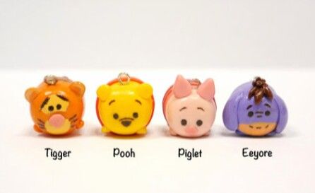 Disney Clay Charms, Polymer Clay Kunst, Piglet Eeyore, Clay Keychain, Images Kawaii, Polymer Clay Sculptures, Polymer Clay Jewelry Diy, Cute Polymer Clay, Polymer Clay Miniatures