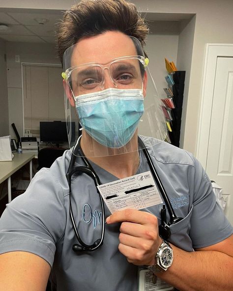 Dr Mike Instagram, Dr Mike Varshavski, Mike Varshavski, Doctor Mike, Dr Mike, Good Morning Breakfast, Video Call With Boyfriend Screen Photo, Doctor Picture, New Photo Download