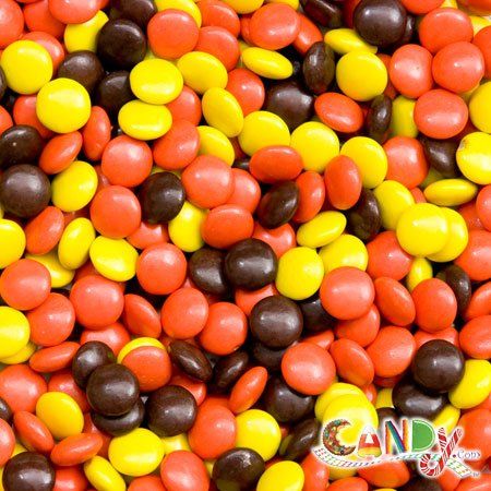 Reese's Pieces Candy, 25Lb. Package Reese's Pieces https://smile.amazon.com/dp/B00L8HTI9I/ref=cm_sw_r_pi_dp_U_x_6BiXCbPMVKQD0 Candy Lyrics, Candy Film, Hard Candy Recipes, Hard Candy Molds, Reese's Pieces, Christmas Lyrics, Reeses Peanut Butter, Bulk Candy, Weight Set