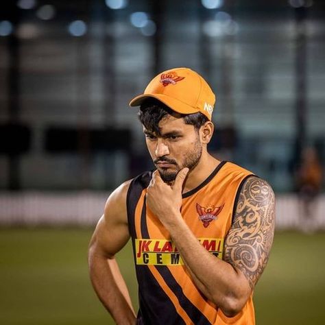 Manish Pandey, Ab De Villiers, Abs And Cardio Workout, Manish, Friends Photography, Cardio Workout, Most Beautiful, Actresses, Photography