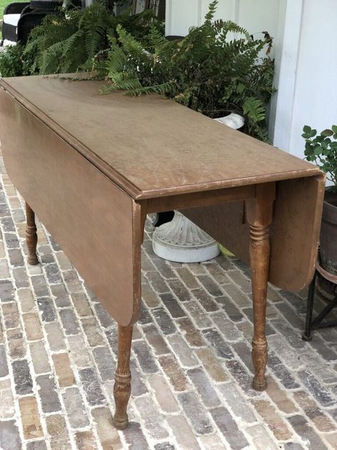 Vintage Dining Table Makeover, Cabin Window Seat, Drop Leaf Table Ideas, Drop Leaf Table Makeover, Patio Table Ideas, Vintage Drop Leaf Table, Computer Craft, Antique Drop Leaf Table, Painting Chairs