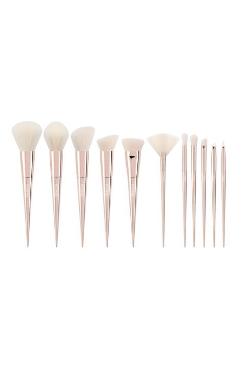 Iconic London Ultimate Face Set - £75- ellemag Fan Brush Makeup, Makeup Blending, Makeup Powder, Eyeliner Styles, Iconic London, Fan Brush, Cruelty Free Cosmetics, Brush Makeup, Blending Brush