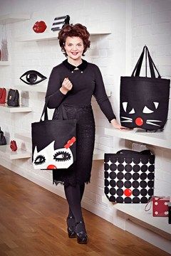 Lulu Guinness Red Nose Day Bags.  Buy a bag and help charity - what a great idea! Comic Bag, Red Nose Day, Lulu Guinness, Classy Girl, Lady Dress, Cat Bag, Comic Relief, Ageless Style, Red Nose