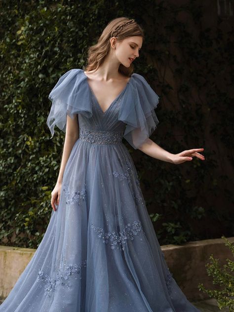 Prom Dress Blue, Tulle Long Prom Dress, Formal Dresses Graduation, Blue Dress Formal, Blue Tulle, Evening Dress Fashion, Formal Party Dress, Blue V, Girls Party Dress