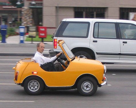 I saw this modified Mini Cooper driving by while I was filling up my car at a gas station in Berkeley CA. Look how tiny that thing is! Sunday Meme, Microcar, Tiny Cars, Yellow Car, Weird Cars, Smart Car, Pretty Cars, Unique Cars, Car Humor