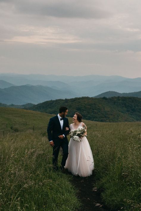 Max Patch Wedding, Max Patch Elopement, Appalachia Wedding, Max Patch Nc, Nature Elopement, Mountain Engagement Shoot, Mountain Top Elopement, Dream Elopement, Chapel In The Woods