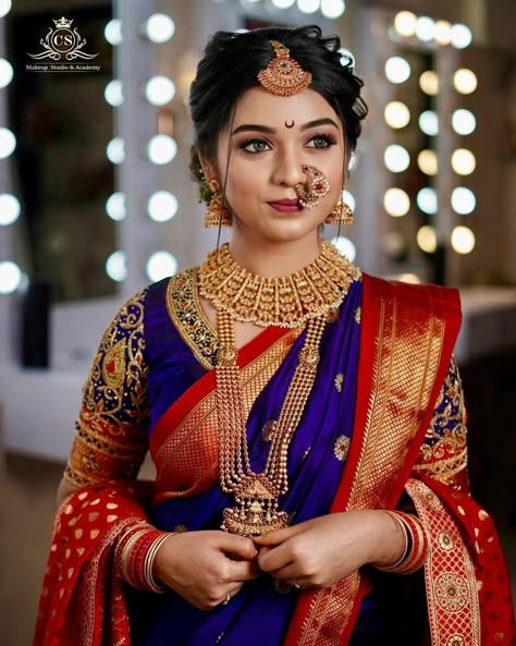 Maharashtrian Bride Jwellary, Bride Maharashtrian Look, Nauwari Sadi Hairstyle, Navari Bride Look, Purple Navari Saree Marathi Bride, Royal Nauvari Look, Vidhi Look For Bride, Bridal Nauvari Saree, Nath Bridal Marathi