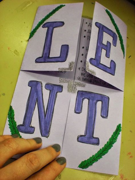 Lent Notes foldable- great for use in a classroom or with a Youth Group/Bible Study.  Free printable. Lent Kids Activity, Lent Crafts For Kids, Lent Activities For Kids Catholic, Lent Crafts, Ccd Activities, Lent Activities, Lenten Activities, Lent Ideas, Religion Activities