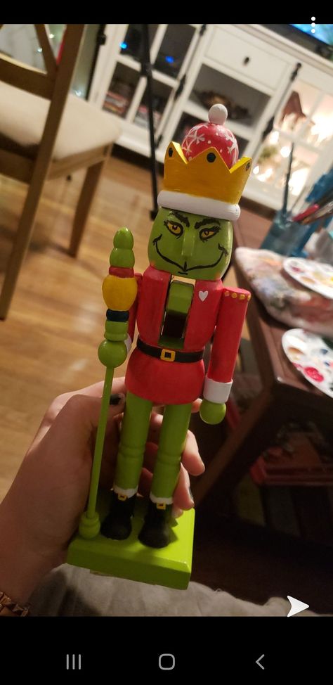 Grinch Nutcracker, Nutcracker Diy, Nutcracker Christmas Party, Decor Ideas For Christmas, Diy Grinch, Grinch Decorations, Nutcracker Decor, Christmas Scrapbook Pages, Nutcracker Christmas Decorations