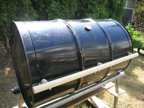 55 gallon drum bbq - i am thinking that i will diy one for my backyard. i would buy a new barrel, though. Oil Drum Bbq, Meat Smokers, Backyard Smokers, Barrel Grill, Barrel Bbq, Bbq Stand, Diy Smoker, Diy Drums, Diy Grill