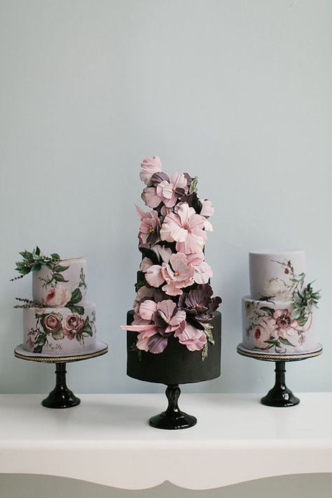 Black Wedding Cake, Hand Painted Wedding Cake, Cakes Decorated, Painted Wedding Cake, Black Wedding Cakes, Gateaux Cake, Amazing Wedding Cakes, Birthday Cake Chocolate, Hand Painted Wedding