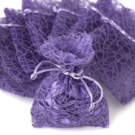 Purple Party Favors, Purple Birthday Party, Tangled Party, Birthday Goodie Bags, Organza Lace, Birthday Treat, Purple Birthday, Purple Party, Birthday Gift Bags