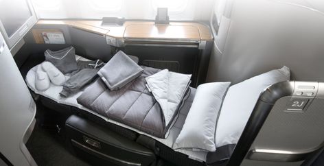 Suite Design For Women, Flight To London, First Class Flight, Sleeping On A Plane, Flying First Class, Suite Design, Business Class Seats, First Class Flights, Business Class Flight