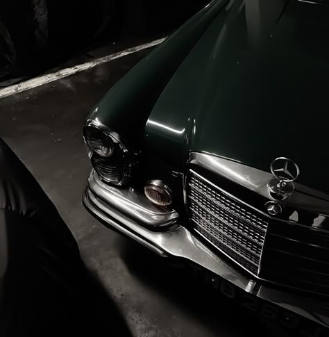 Old Car Aesthetic, Aesthetic Boys Outfit, New Money, Dark Green Aesthetic, Royal Green, Dark Aesthetics, Money Talks, Classy Cars, Olive Green Color