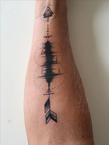 Melodic Ink: 25 Music-Inspired Tattoo Ideas for Men Music Arrow Tattoo, Soundwave Tattoo, Voice Tattoo, Anniversary Tattoos, Sound Wave Tattoo, Piano Tattoo, Tattoo Wave, Tattoo Arrow, Tattoo Abstract