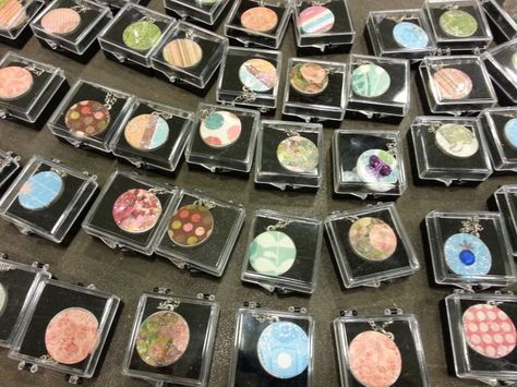 Junior jewelry badge project earns scholarships for two students in Haiti. Junior Jeweler Badge Requirements, Jeweler Badge Junior, Junior Girlscouts Badges, Junior Jeweler Badge, Girl Scout Badges Requirements, Scout Crafts, Brownie Scouts, Badge Ideas, Girl Scout Badges