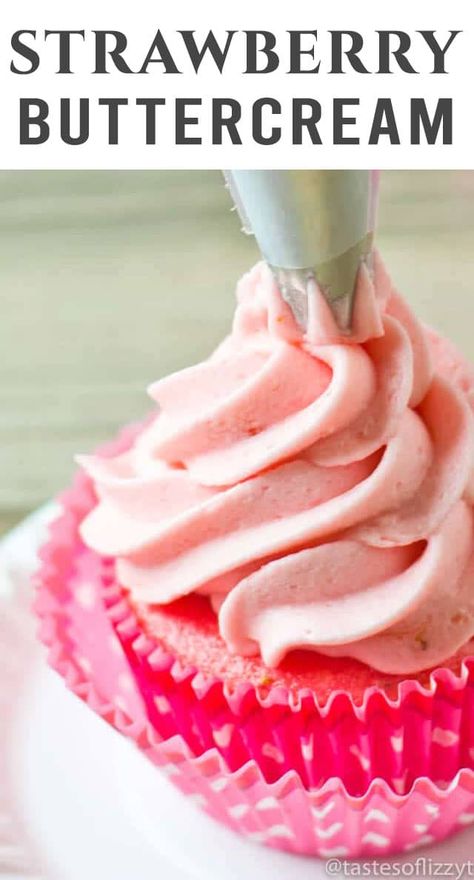 Strawberry Frosting Recipes, Strawberry Buttercream Frosting, Strawberry Icing, Strawberry Cream Cheese Frosting, Frosting Recipes Easy, Cake Frosting Recipe, Strawberry Frosting, Strawberry Buttercream, Buttercream Frosting Recipe