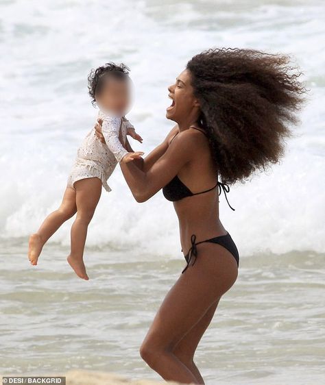 Tina Kunakey And Vincent Cassel, Tina Kunakey Brazil, Tina Kunakey Pregnant, Tina Kunakey Style, Vincent Cassel Tina Kunakey, Tina Kunakey Vincent Cassel, Tina Kunakey, Mom Aesthetic, Vincent Cassel