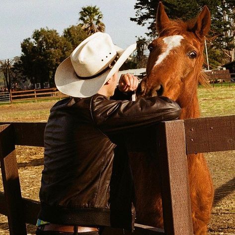 Country Poses, Perfect Human, Southern Boys, Cowboy Love, Cowboy Romance, Man On Horse, Cowboy Aesthetic, Rudy Pankow, Wicked Game