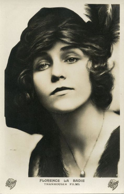 Florence La Badie Silent Screen Stars, Silent Film Stars, Birth Mother, Chick Flicks, Of Montreal, Silent Movie, Old Hollywood Glamour, Silent Film, Popular Movies