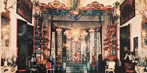 Tony Duquette's Home and Studio From 1965 is Still Serving Major Decor Inspo Tony Duquette Interiors, Tony Duquette, Mock Orange, Hollywood Homes, Moroccan Lanterns, Baccarat Crystal, New York Apartment, Pre Raphaelite, Film Studio