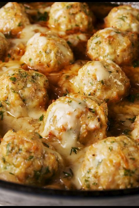 French Onion Chicken Meatballs, Chicken Meatball Recipes, French Onion Chicken, Ground Chicken Recipes, Onion Chicken, India Food, Chicken Meatballs, Ground Chicken, Idee Pasto Sano