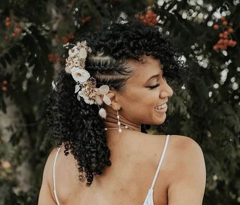 Wedding Styles For Curly Hair Natural Curls, Simple Wedding Hairstyles For Curly Hair, Wedding Hairstyles Curly Hair Natural Black Women, Mixed Race Wedding Hair, Coily Hair Wedding Styles, Bride Hairstyles Natural Curly Hair, Curly Hairdo Wedding, Natural Hair Bridesmaid Styles, Mixed Girl Wedding Hairstyles