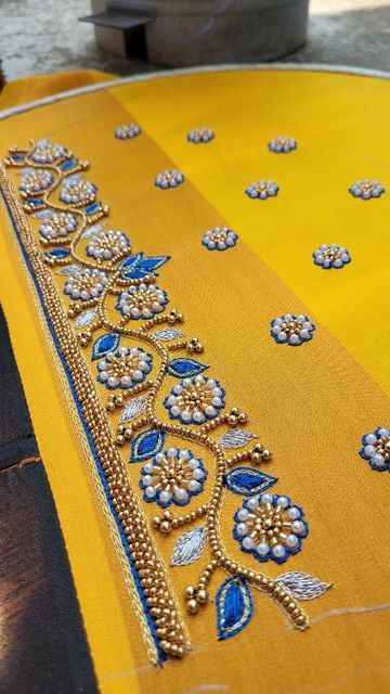 Aari Work Latest Designs, Flower Aari Work Blouse Designs, Bead Work Embroidery, Magam Work, Mirror Work Blouse Design, Aari Design, Latest Bridal Blouse Designs, Latest Blouse Designs Pattern, Hand Work Design