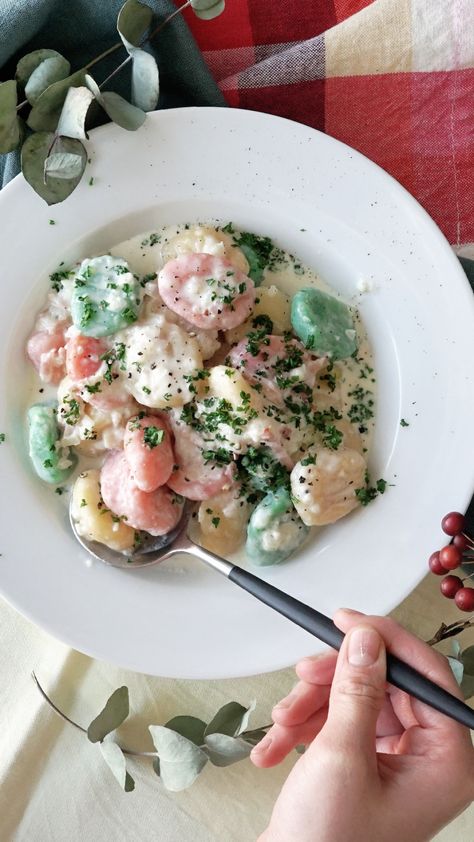 Christmas Gnocchi Recipes, Christmas Gnocchi, Boiled Spinach, Traditional Christmas Food, Gnocchi Recipe, Gnocchi Recipes, Vegan Foodie, Pizza Pasta, Christmas Recipes