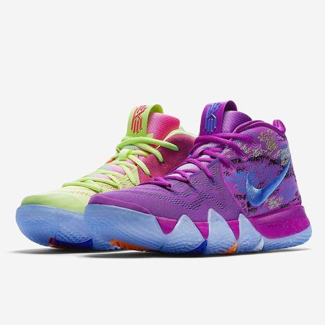 Nike Kyrie 4 Zapatillas Kyrie Irving, Zapatillas Nike Basketball, Irving Shoes, Kyrie Irving Shoes, Best Volleyball Shoes, Kyrie 4, Womens Workout Shoes, Girls Basketball Shoes, Basket Nba