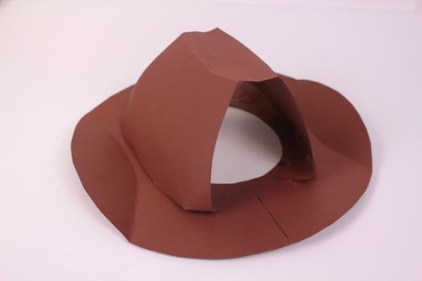 Le chapeau de Shérif Diy Western, Chapeau Cowboy, Far West, Western Theme, Cowboy Hats, Things To Do, Cowboy, Couture, Hats