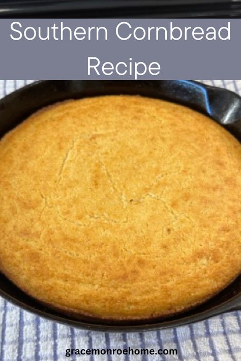 This old fashions, southern cornbread recipe is so good! Easy Skillet Cornbread, Easy Homemade Cornbread, Old Fashioned Cornbread, Southern Cornbread Recipe, Easy Cornbread Recipe, Easy Cornbread, Best Cornbread Recipe, Best Cornbread, Cornbread Recipe Sweet