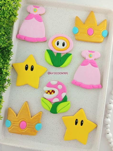 Royal Icing Princess Peach Cookies Decorated, Princess Peach Cookies, Peach Mario Bros, Princess Peach Party, Peach Cookies, Mario And Princess Peach, Peach Mario, 7 Birthday, Princess Cookies