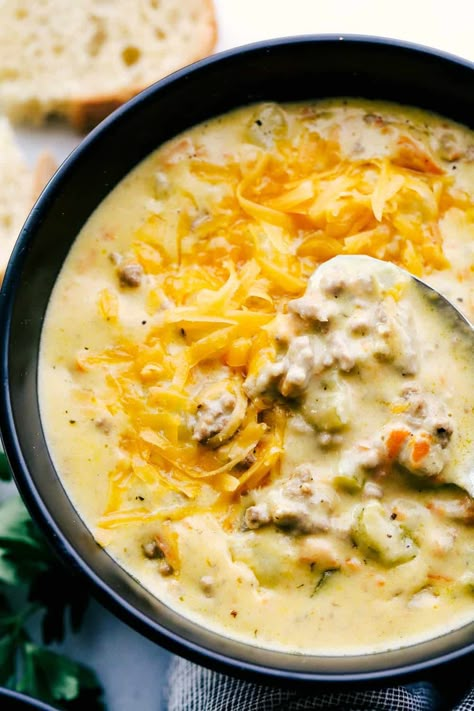 Cheeseburger Soup The Recipe Critic, Burger Soup, Hamburger Potato Soup, Cheeseburger Soup Recipe, Cheese Burger Soup Recipes, Potluck Ideas, Broccoli Cheese Soup Recipes, Hamburger Soup, Queso Cheddar