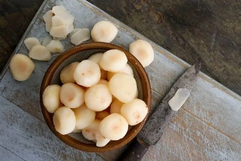 How To Cook Water Chestnuts – The Complete Guide - Foods Guy Sea Asparagus, Underwater Treasure, Traditional Asian Dish, Chestnut Recipes, How To Make Water, Asian Rice, Rice Paddies, Water Chestnut, Workout Smoothies