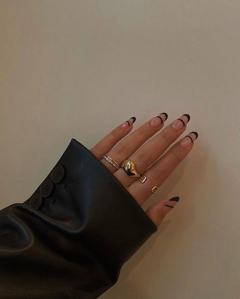 Shop M on Instagram: “December nailspo 🖤 via: @melanycecilia” Edgy Nails Acrylic, Mejuri Rings, Nails Acrylic Designs, Edgy Rings, Mejuri Jewelry, Shapes Art, Edgy Nails, Ring Stack, Shape Art