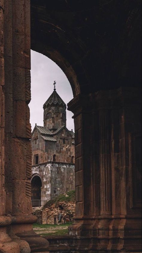 Armenian History, Armenian Culture, Old Country Churches, Country Church, Aesthetic Painting, Rain Photography, Eastern Europe, Armenia, Architecture Building