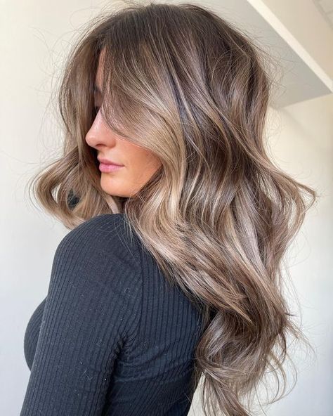 Mushroom Hair, Light Brunette, Brown Hair Looks, Dimensional Blonde, Brown Hair Inspo, Bronde Hair, Brunette Hair With Highlights, Brunette Balayage Hair, Brown Hair Balayage