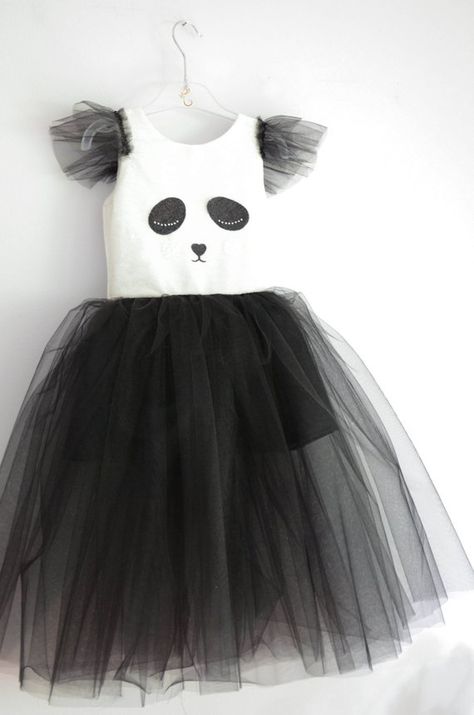 Panda vestido / traje de la Panda | Etsy Diy Panda Costume, Red Panda Costume, Panda Birthday Theme, Diy Panda, Panda Costume, Bolo Panda, Panda Birthday Party, Panda Costumes, Panda Birthday